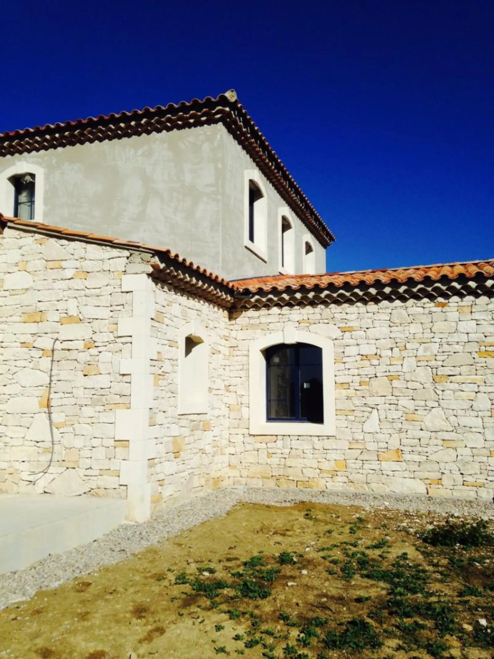 Façade en pierre restaurée
